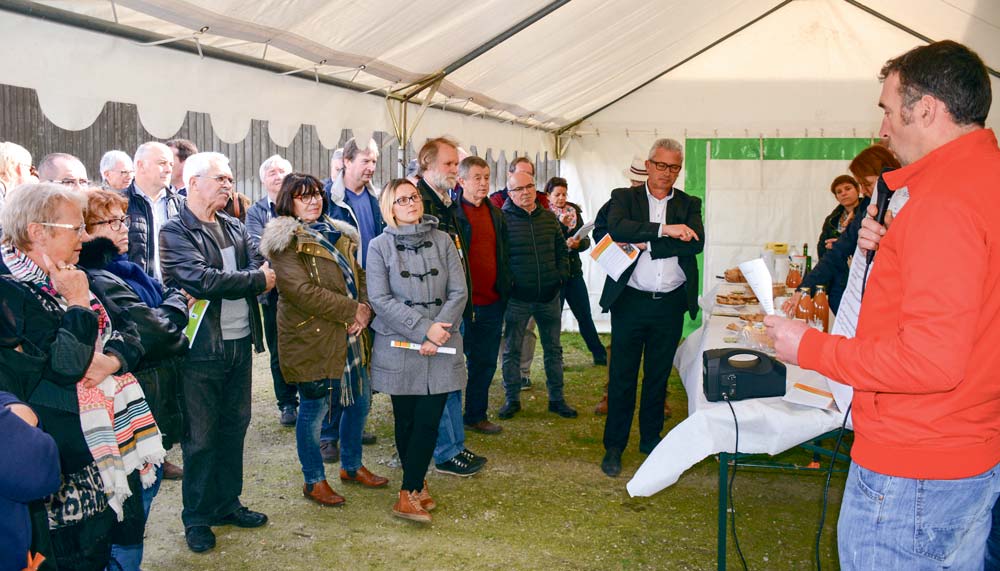 Économie locale : les élus du Pays d'Auray à la ferme - Journal Paysan Breton