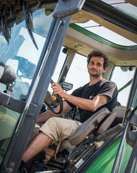 Karim El Ouali, installé en grandes cultures à Châteaugiron.  