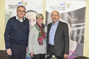 Georges Guézénoc, administrateur, Danielle Even, présidente et Patrick Fairier, administrateur de Agriculteurs de Bretagne