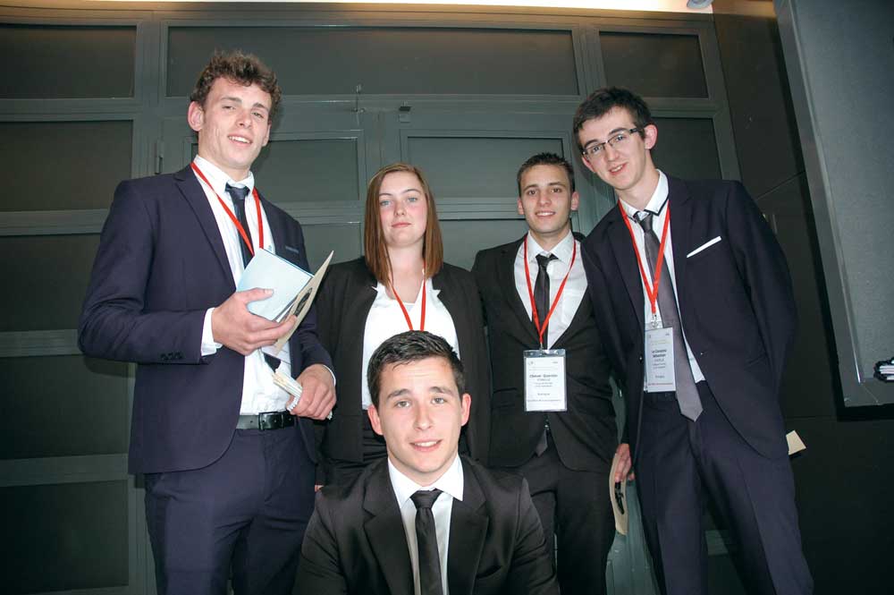 Photo of Des étudiants de Pommerit récompensés à Paris