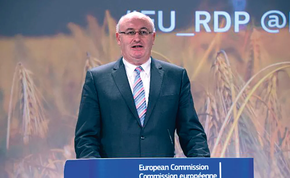 phil-hogan-prix-secteur-agricole - Illustration UE/Mercosur : la Commission européenne tente de rassurer les ministres de l’Agriculture