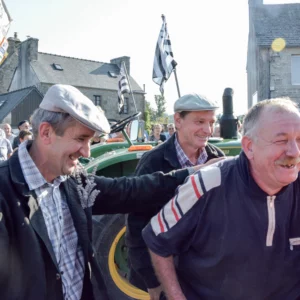 Emotions à l’arrivée de Daniel Donin de Rosière, à Plougras