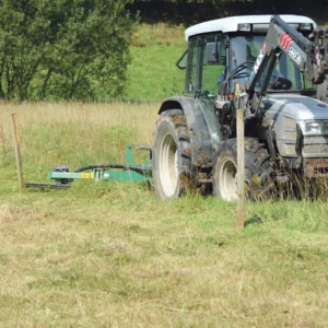 Le broyeur satellite de chez Desvoys en action