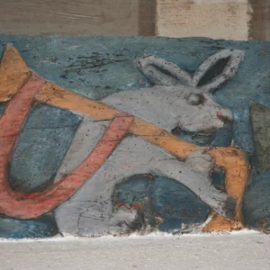 Lièvre jouant de la cornemuse, chapelle de Crénenan, Ploërdut (56)