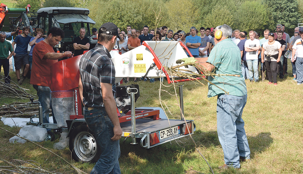 machine-traitement-branche-demonstration-daoulas-zone-humide - Illustration Des solutions pour l’entretien des zones humides