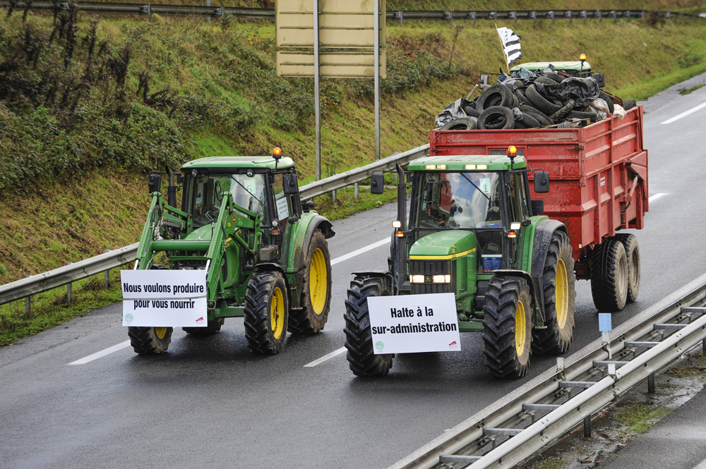 manifestation-agriculteur-origine-produit-manger-francais - Illustration Sur le pont pour le « Manger français »