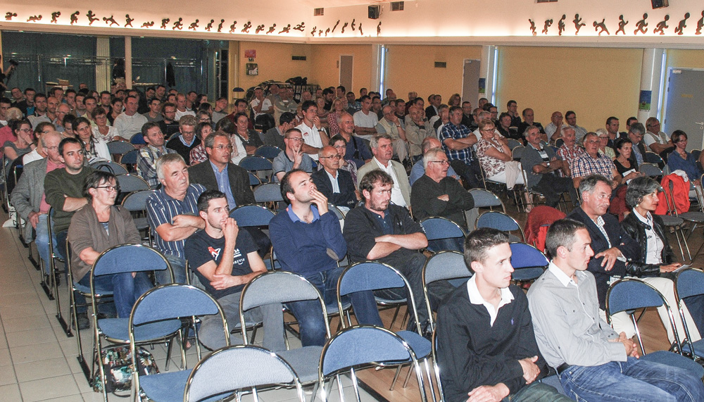 soiree-debat-jeune-agriculteur-agri-distrib-projet-circuit-alternatif - Illustration Jeunes Agriculteurs : capter de la valeur sur la distribution