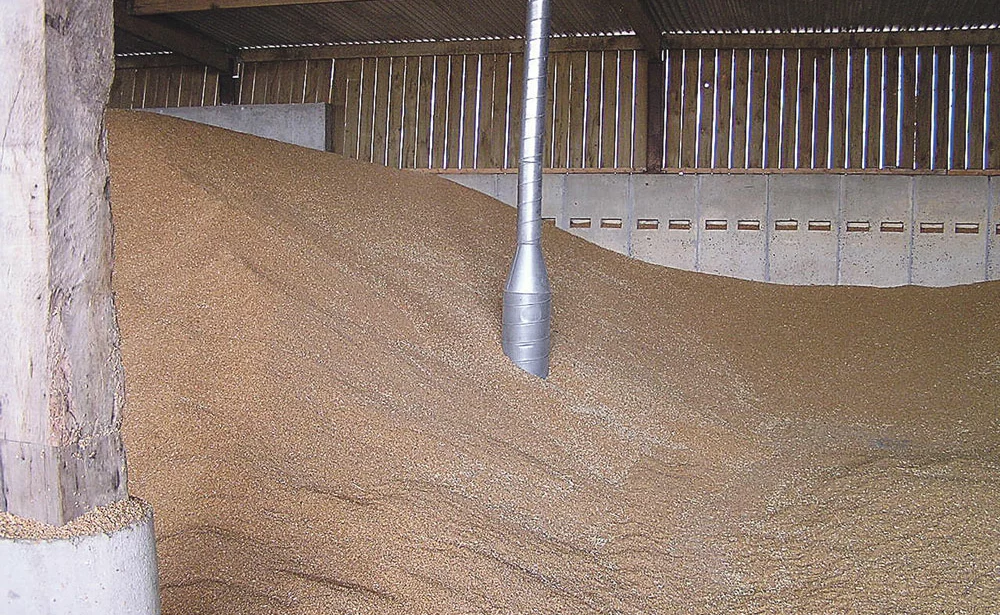 stockage-a-plat-ventilation-cereale - Illustration Ventiler les céréales dès la récolte