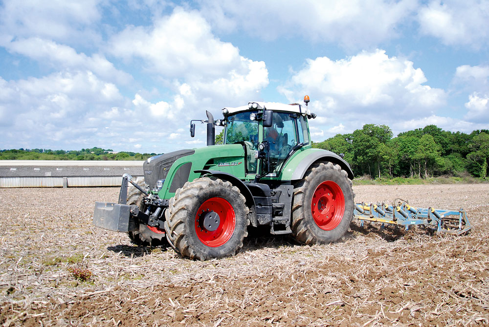 demonstration-materiel-agricole-outil-dent-chambre-agriculture-29 - Illustration Les outils à dents en démonstration