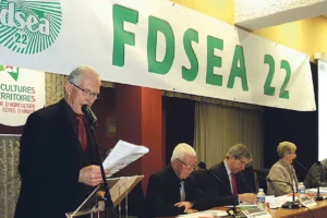 jean-paul-bizien-jean-quere-fdsea-22-assemblee-retraite-agricole