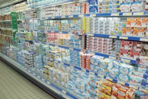 produit-laitier-economie-prix-grande-distribution-emploi-remuneration-lait-eleveur