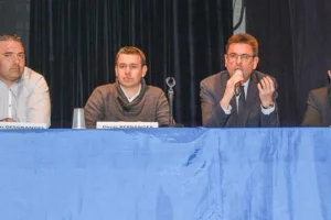 De gauche à droite : Sylvain Desgranges (vice-président de l’OP Cle-P&S Ouest), Denis Berranger (président), Daniel Chevreul (directeur des approvisionnements laitiers de Savencia) et Dominique Morelle (responsable de l’activité « Ingrédients »).