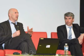 Dominique Potier, député de Meurthe-et-Moselle (à gauche), et Olivier Allain, vice-président du Conseil régional de Bretagne en charge de l’agriculture.