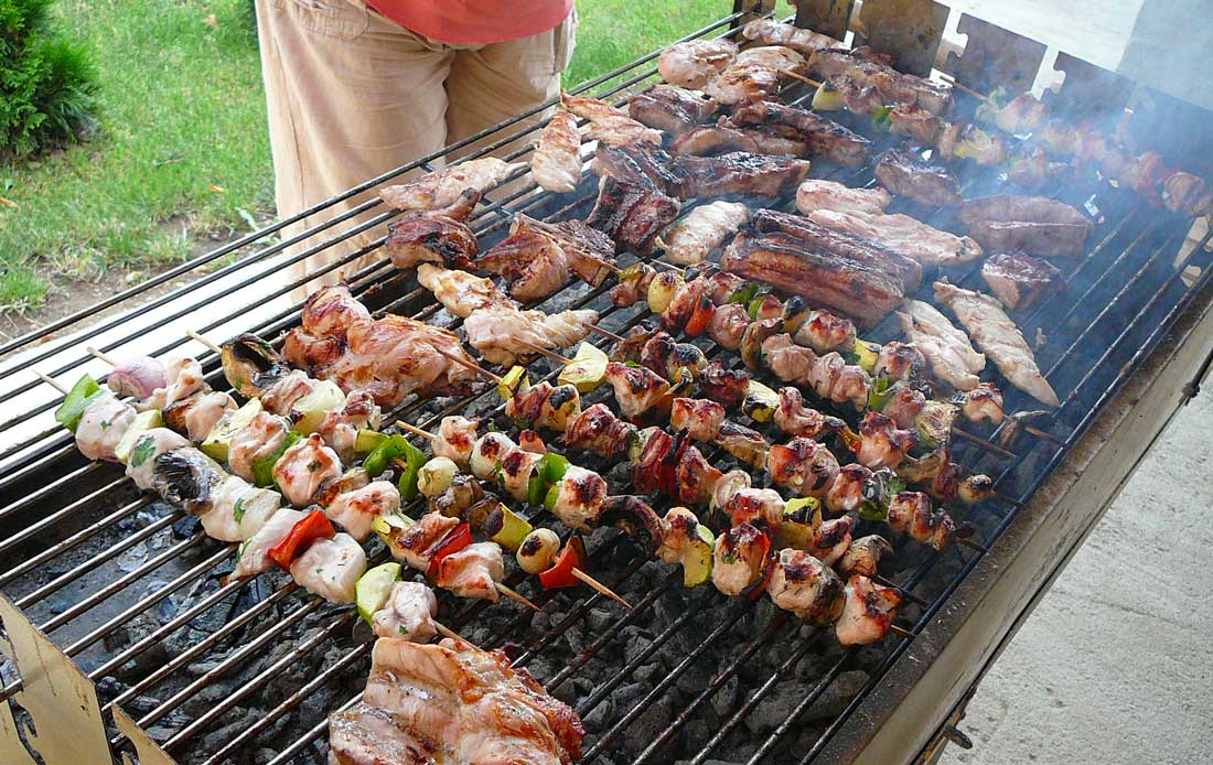 barbecue-viande-porc-boeuf