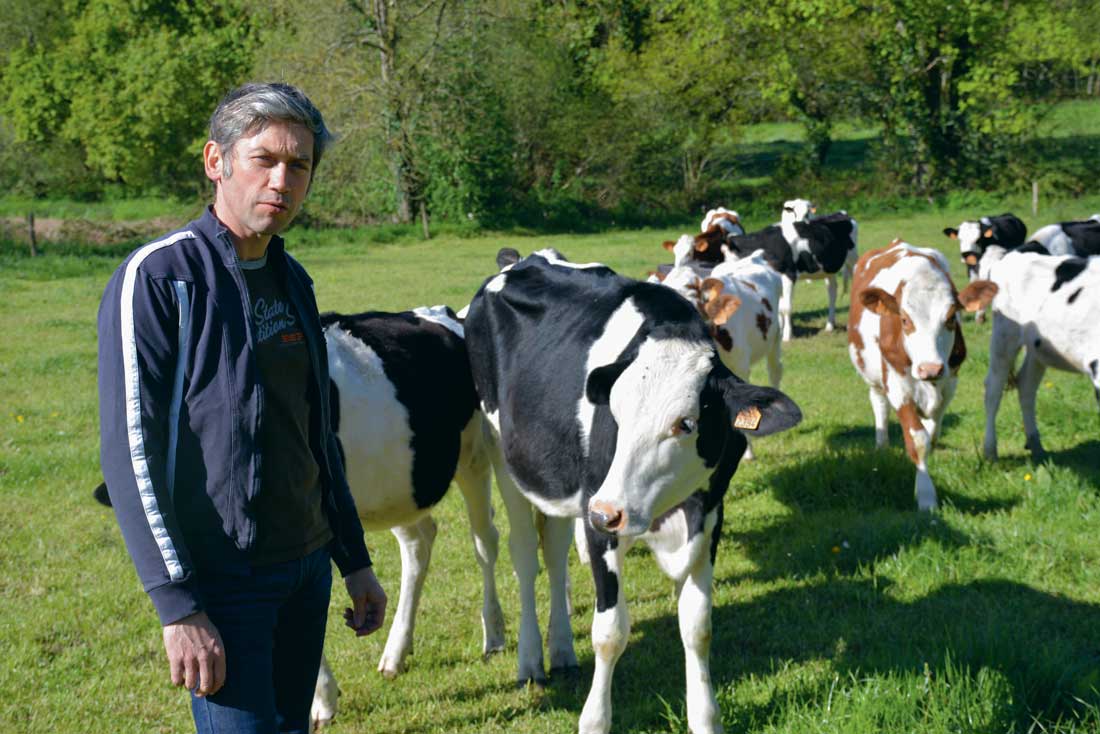 Jean-François Bréhaut, avec des génisses croisées Holstein-montbéliardes ou rouge suédoises, ouvre les portes de son élevage le jeudi 19 mai, à partir de 14 h.