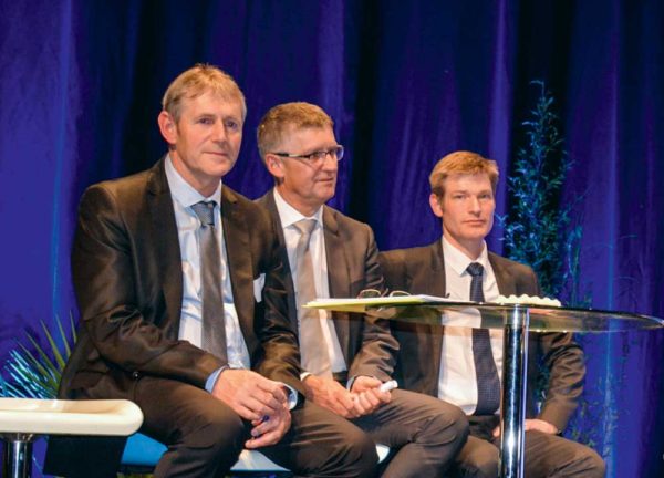 De gauche à droite : Pierrick Cotto (président d’Eilyps), Hubert Deléon (directeur d’Eilyps), et Daniel Trocmé (Adventiel).