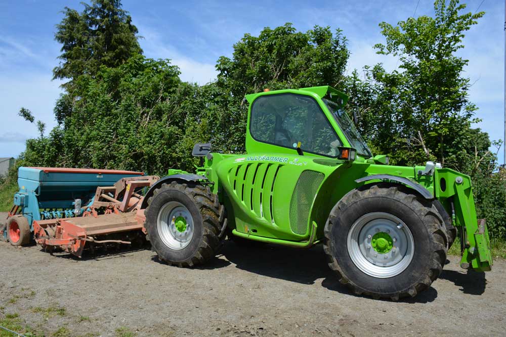 merlo-multifarmer - Illustration Le télescopique, un vrai couteau suisse