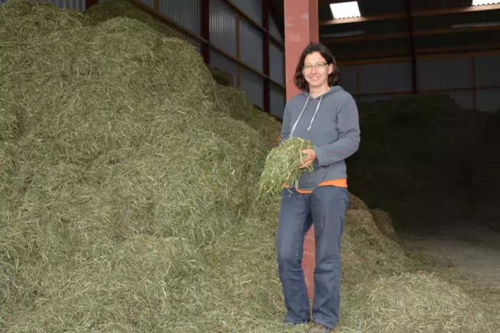 Catherine Bier, éleveuse à Châteauneuf-du-Faou (29).