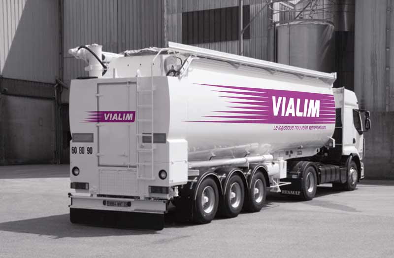 Photo of VIALIM, service commun de livraison d’aliments aux éleveurs.