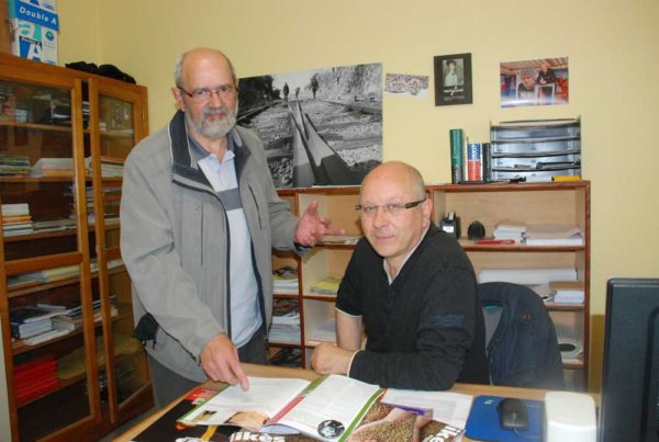 Jean-Yves Pondaven, ancien professeur de l’établissement passionné d’histoire, et Dominique Le Guichaoua, responsable de la revue interne de l’école, ont retracé les origines de la ferme du Likès dans le dernier magazine de l’établissement.