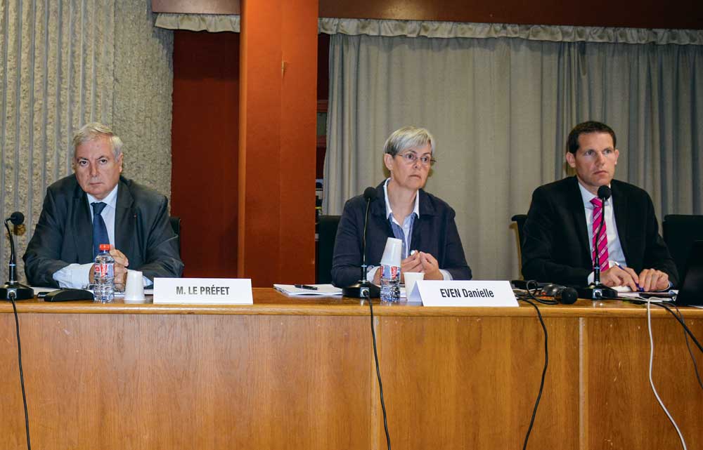 Pierre Lambert, préfet des Côtes d’Armor ; Danielle Éven, présidente de la Chambre d’agriculture ; Sébastien Giraudeau, directeur