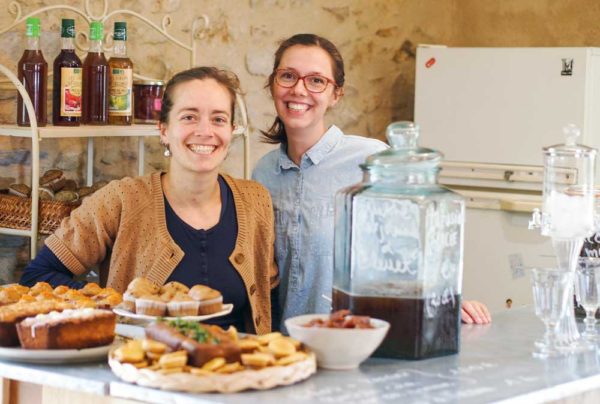 Claire Poirrier et Maëla Palvadeau vont inaugurer  leur café-librairie en septembre