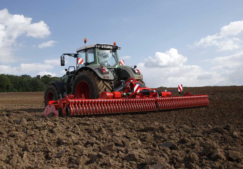 HR-8040-R_KUHN - Illustration Kuhn présente ses nouvelles herses rotatives repliables HR 6040R et 8040R
