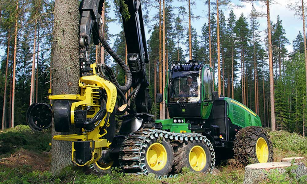 abatteuse-bois-foret - Illustration La forêt recherche ses entrepreneurs