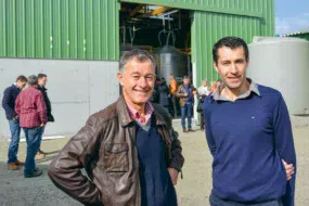 Jean-Jacques et Romain Riou, de la SCEA du même nom.