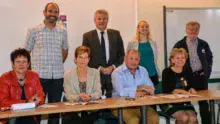 De gauche à droite : Nicole Le Peih, Gaëtan Le Seyec, Catherine Rolling, directrice adjointe du lycée du Gros Chêne, Thierry Grimaud, du Crédit agricole, Yannick Rolland, président, Océane Dewavrin de la Chambre d'agriculture, Christine Le Strat, maire de Pontivy et Jean-François Guillaume présentaient le programme la semaine dernière dans les locaux du Gros Chêne.