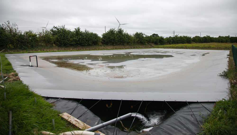 Un système de pompage permet un mélange de 25 à 40 % d’eau de pluie avec de l’eau de forage.