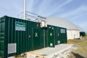 Une fois purifié et contrôlé, le biogaz est injecté dans le réseau de gaz naturel pour être consommé sur la commune de Liffré.
