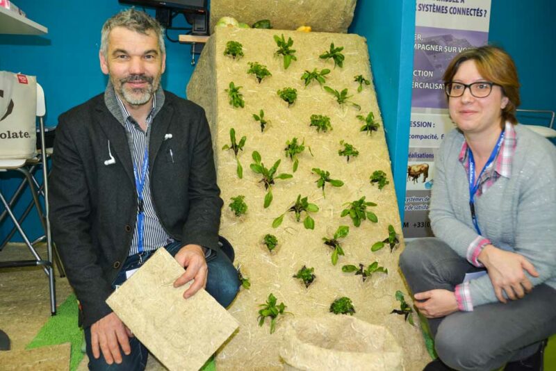 Frédéric Roure et Stéphanie Gauvenet ont présenté leur solution de paillage en chanvre français.