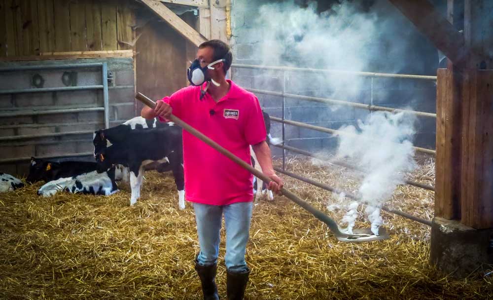 farmer-academy-fumigation-maladie-respiratoire - Illustration Farmer Academy :  Ambiance dans le bâtiment et diagnostic de ventilation