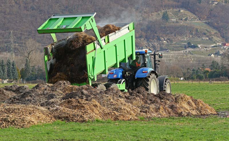 Fumier-epandage-ferti - Illustration Renforcement des conditions de stockage des effluents bovins