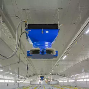 Un des 3 aérothermes d’une puissance de 60 kW dans le poulailler de 1 700 m2.