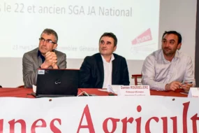 Gilles Bars (Coop de France Ouest), Damien Rousselière (Agrocampus) et Thierry Houël (ancien administrateur de JA National).
