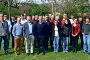 Le groupe de travail chargé d'élaborer les modalités des essais comprend des élus locaux, des agriculteurs et des techniciens de divers organismes. Il s'est réuni au Hézo, la semaine dernière.