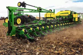 john-deere-planting