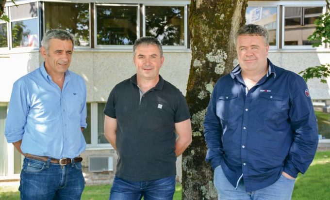 De gauche à droite : Jean-Michel Roger, président, Dominique Gueho, directeur, et Thierry Le Corre, trésorier, invitent tous les adhérents de Cuma à la salle de la Maillette, à Locminé, le mardi 13 juin, à partir de 9 h 30. 