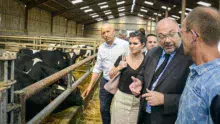 Le 21 juillet, Stéphane Travert, ministre de l’Agriculture, en visite dans une exploitation de Meurthe-et-Moselle, a rappelé l’enjeu social des États généraux de l’alimentation.