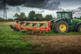 Le Section Control sur une charrue, une innovation dans le domaine du labour.