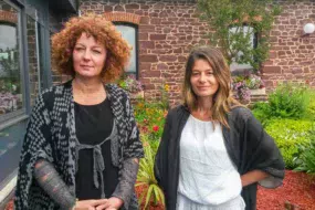 Sandy Montanola et Béatrice Damian-Gaillard, chercheuses et enseignantes à l’IUT de journalisme de Lannion, seront présentes à la journée Agriculture au féminin pour aider agricultrices à prendre confiance face aux médias.