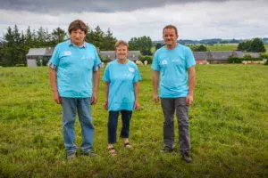 De gauche à droite : Rémy, Évelyne et Stéphane Divouron.