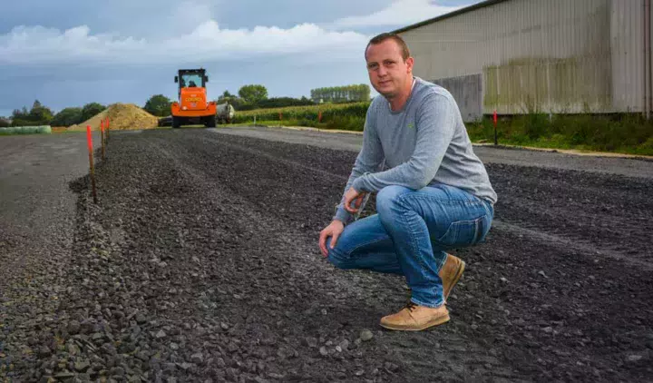 La préparation est primordiale. En revanche, « la restitution est immédiate, il n’y a pas de temps de séchage comme pour le béton », explique Mathieu Léal.