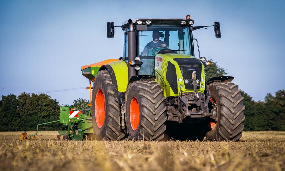 tracteur_Claas - Illustration Pour le matériel, à chacun sa stratégie