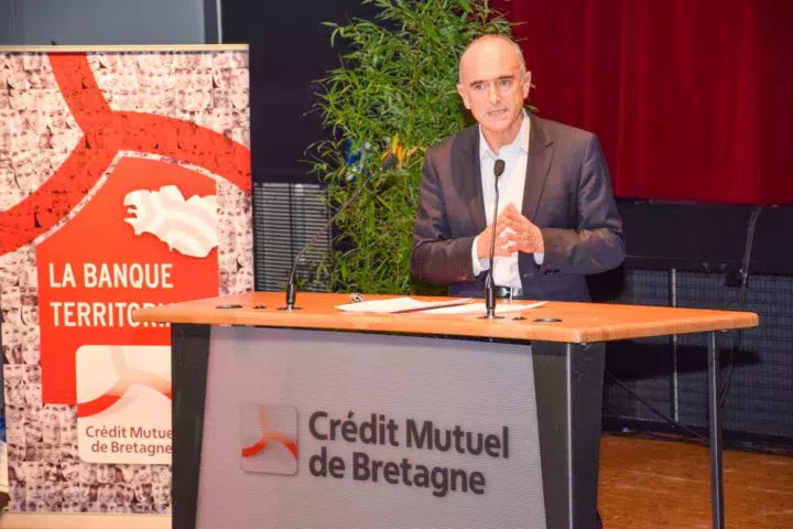 Jean-Pierre Denis, Président du Crédit Mutuel de Bretagne et du Crédit Mutuel Arkéa, a ouvert la manifestation en rappelant la pertinence du modèle de banque territoriale. « Nous sommes attachés à notre liberté d’entreprendre au service de tous ceux qui font la richesse de l’économie bretonne ».