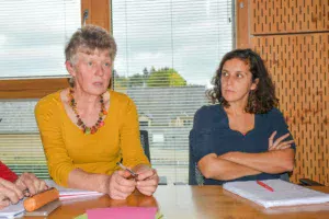 « Nous avons toujours voulu transmettre », explique Thérèse Fumery (à gauche). À droite : Juliette Blanchot, animatrice-coordinatrice à la FDCivam.