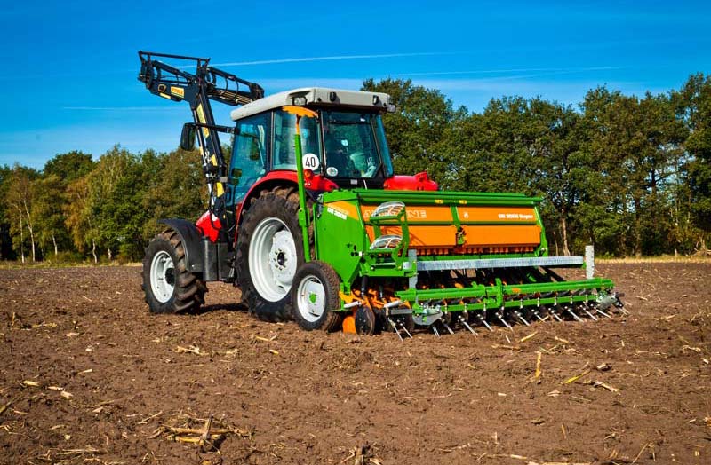Semoir-Massey-Ferguson