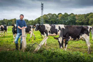 En partenariat avec le Cédapa, Guillaume Robin ouvrira ses portes sur le thème « S’installer en système herbager », ce mardi 3 octobre, à Mûr-de-Bretagne (lieu-dit Kerdanio, dès 14 h).